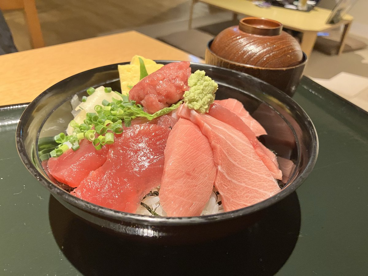 ken184cm's tweet photo. ・令和8年7月を総括する✏️

①英検準2級に合格→次は準2級プラスor2級どちらを受験しようかな❔

②TOEICのテキストを購入→470点用の参考書を買ったが、目標は600点💯

③スーパーフォーミュラを観戦→8月2日のスーパーGTは行くのをヤメようかな❔

④焼津に初上陸→丼が美味🍣

#富士スピードウェイ https://t.co/XTWgwqZ5TB
