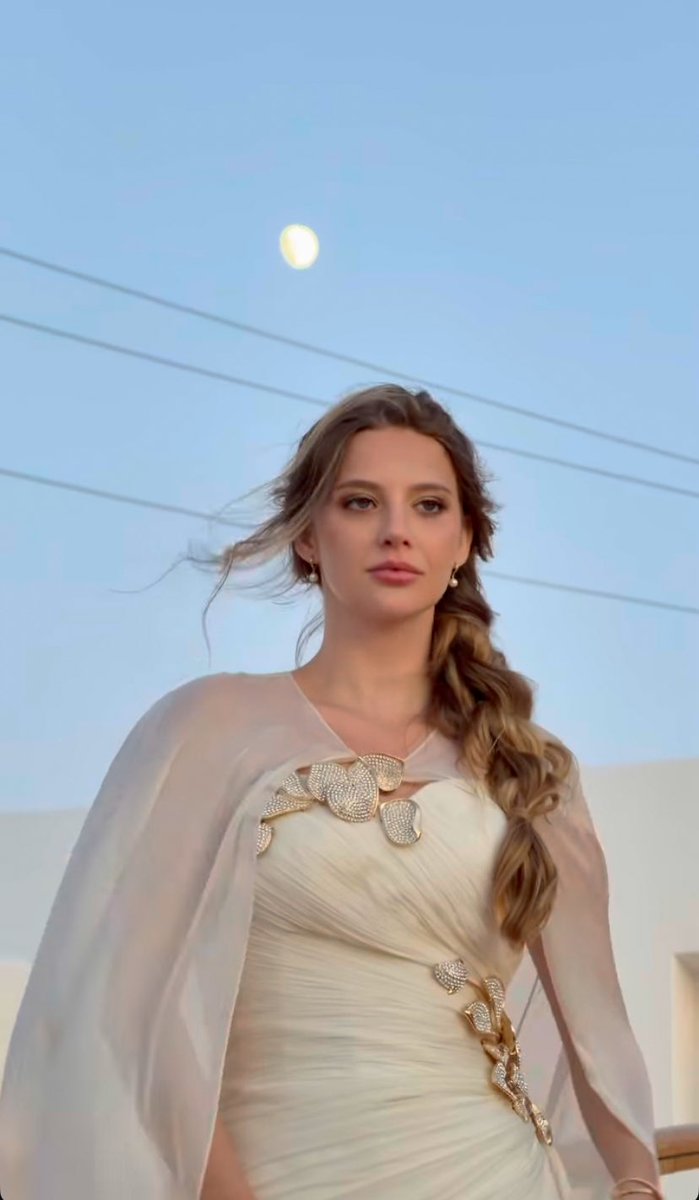 ArsenalRadar's tweet photo. Goodbye Isabella Rousso… hello, Mrs. Martinelli. 💍✨ https://t.co/SfIEuRZGS4