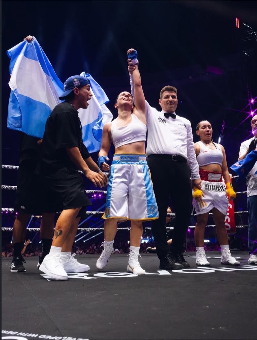 Anto 💙🇨🇱-ANGIE WINNER 🏆 tweet media