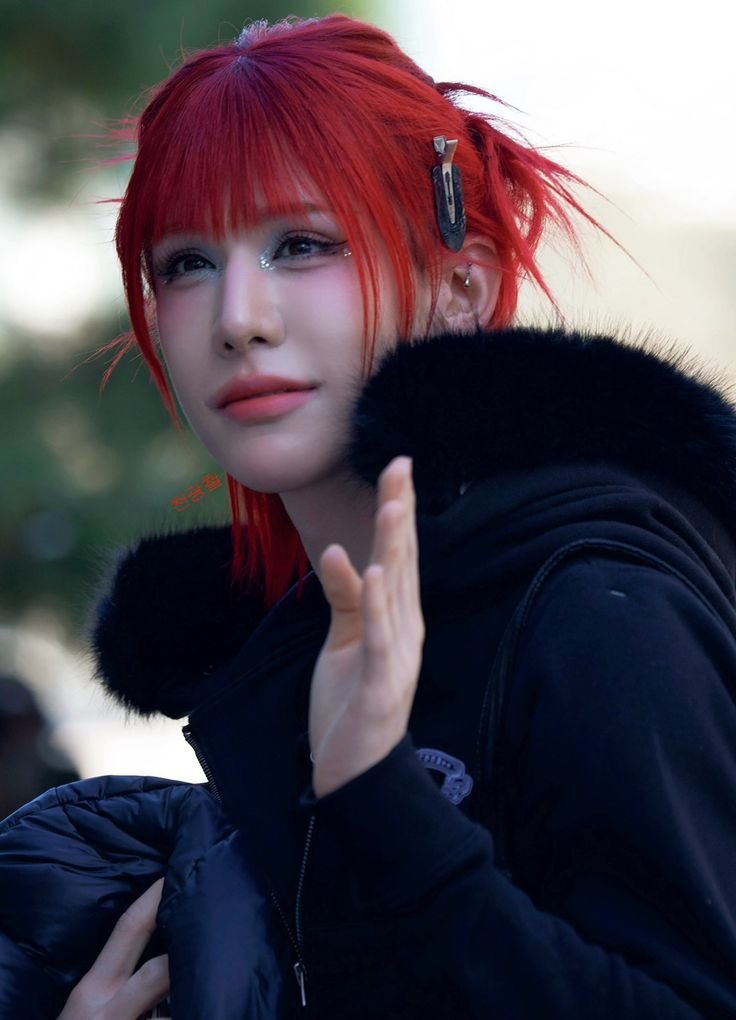 mygfseonghwa's tweet photo. I miss red hair wumuti with cute hairstyles during biii:-p era https://t.co/wo9WwgduQi