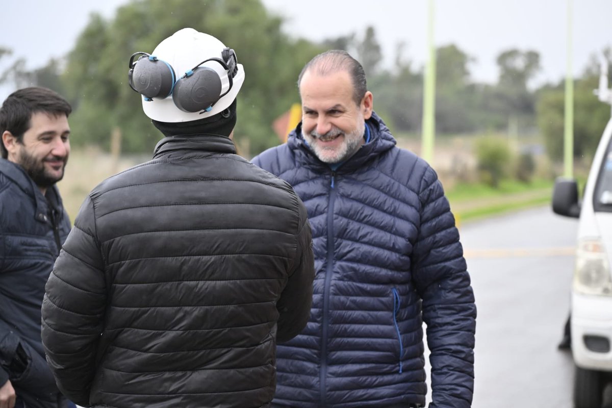 fsusbielles's tweet photo. ¡Obras que integran!

Recorrimos los avances de la construcción de la rampa de acceso para el Instituto Superior de Formación Docente N°86.

El único instituto de formación docente de gestión estatal en la Región 22 que posee la carrera de educación física, y nos llena de orgullo https://t.co/siszDmypiz