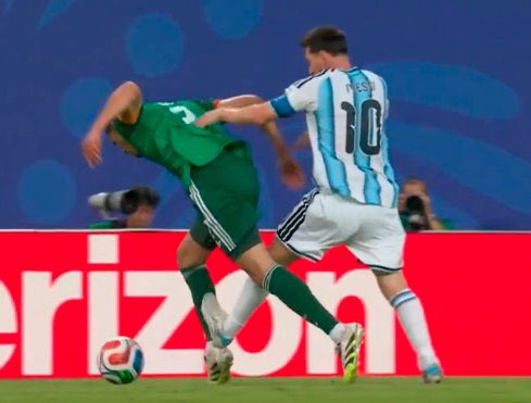 YoSoyPilin's tweet photo. Cuartos de final… DESDE EL PRIMER PARTIDO, HIJOS DE PERRA.

No mamen. https://t.co/yIIDI6JXmk