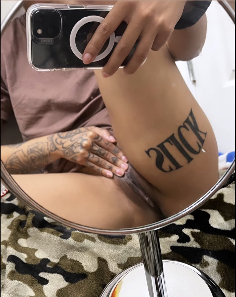 ethemyarimoglu1's tweet photo. Cum see me 
Pussy so clean and wet rn 😈💦
#charlottefreaks #cItfreaks #704freaks #cltfreak #704freak #CharlotteNC #pyt #latina #teen https://t.co/HnytQFr8C5
