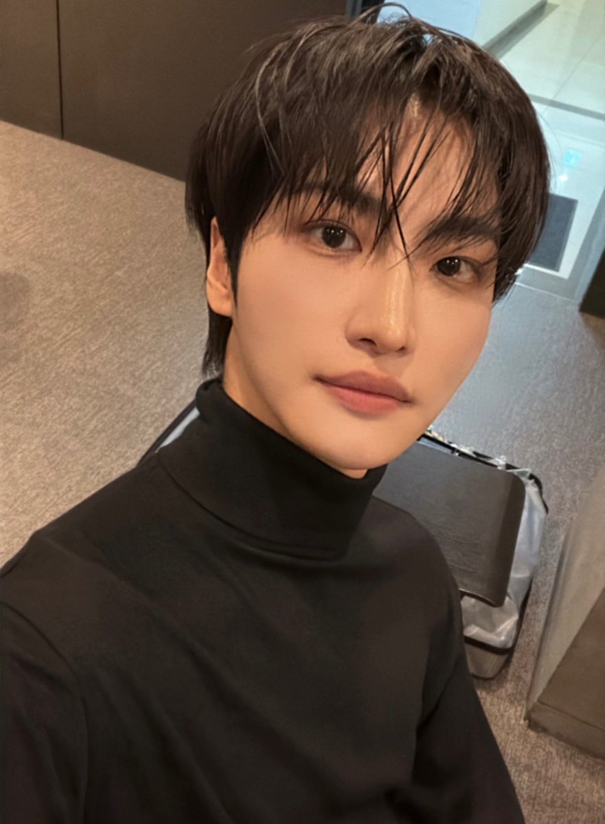 sh_greeen's tweet photo. 오늘도힘내기~~⋆.ᐟ 🩶🩶 수요일힘내 https://t.co/ZJ9NIZSpxm