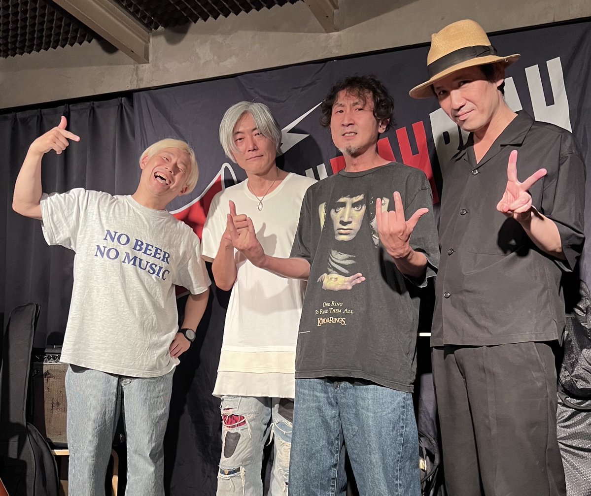 NWBLAHBLAHBLAH's tweet photo. 2026年7月25日(土)
“It’s awesome‼”
【出演】
#KEEWO /#イケダツカサ /#松山弦大 (#aeronauts )/#能勢裕史 (#THEREDEMPTION )
終始和やかな雰囲気の中4組皆さん素晴らしいライブを披露!(川添)
https://t.co/YK1EOjmei7 https://t.co/a1O2u2zRUv