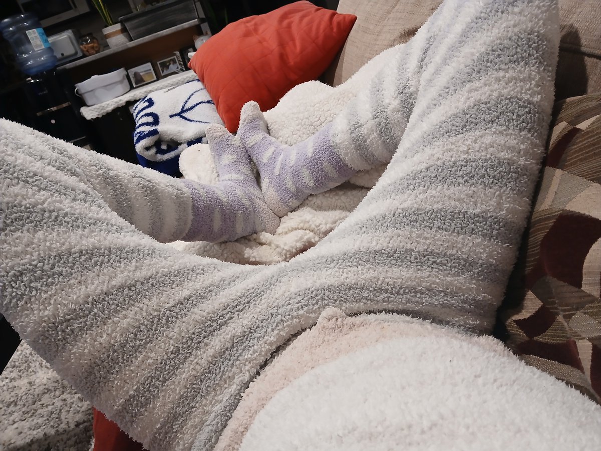 fuzzysockboy's tweet photo. #fuzzysocks #fuzzysocksfetish https://t.co/bBG6FzYAMg