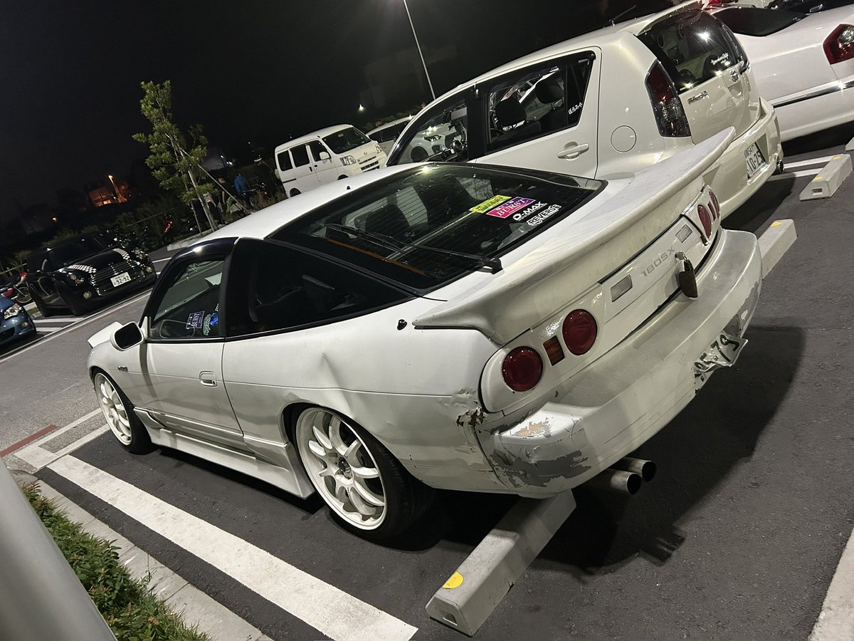 2017Hack's tweet photo. 180sx買いたい人居ませんか？
純正5速 NA 車検来年10月まで
後ろぶつけてます
色々消耗品類変えてます
とりあえず相場わからないから１８０万？
15インチ ホイール付けます
詳細は休憩中載せます
#車売ります #180sx売ります #即ドリ売ります https://t.co/SZ5LvO7SM5