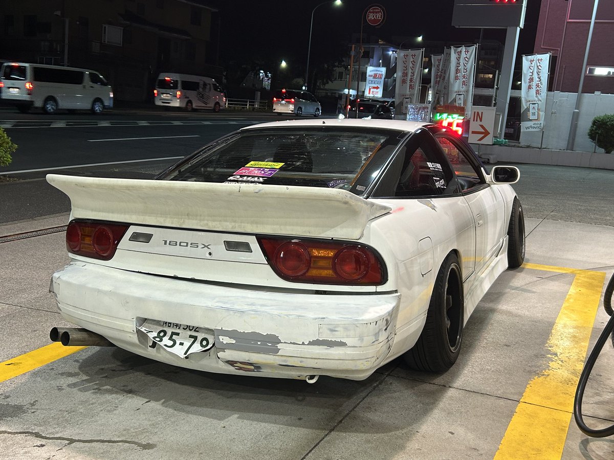 2017Hack's tweet photo. 180sx買いたい人居ませんか？
純正5速 NA 車検来年10月まで
後ろぶつけてます
色々消耗品類変えてます
とりあえず相場わからないから１８０万？
15インチ ホイール付けます
詳細は休憩中載せます
#車売ります #180sx売ります #即ドリ売ります https://t.co/SZ5LvO7SM5