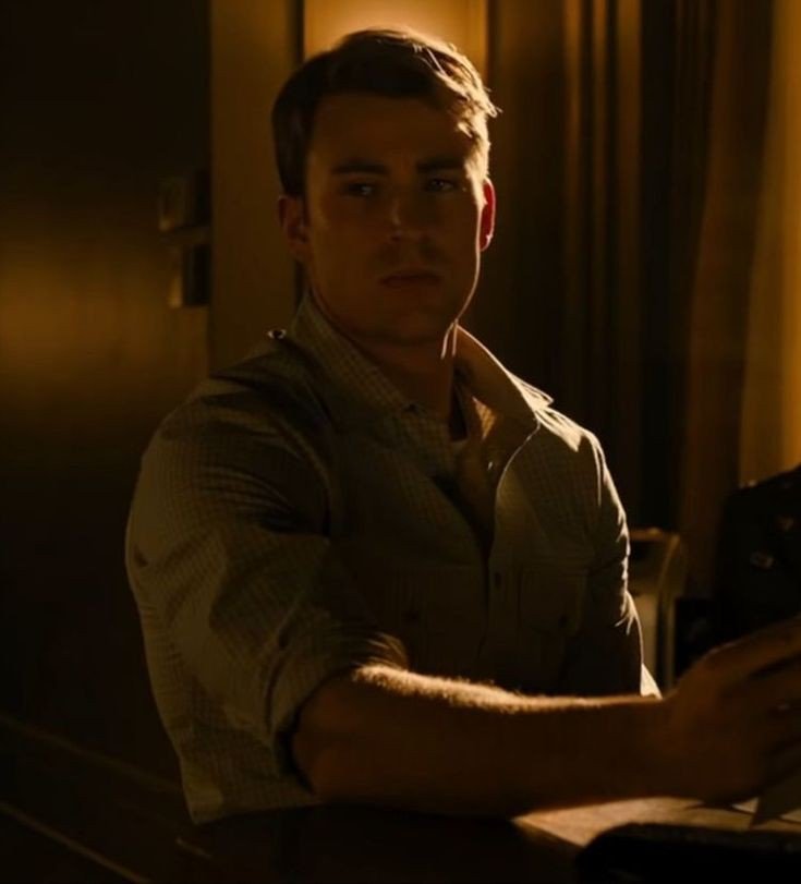 barnesmilfmoved's tweet photo. Recently defrosted steve rogers needed a hug and therapy so bad... https://t.co/G52HJVnYDx