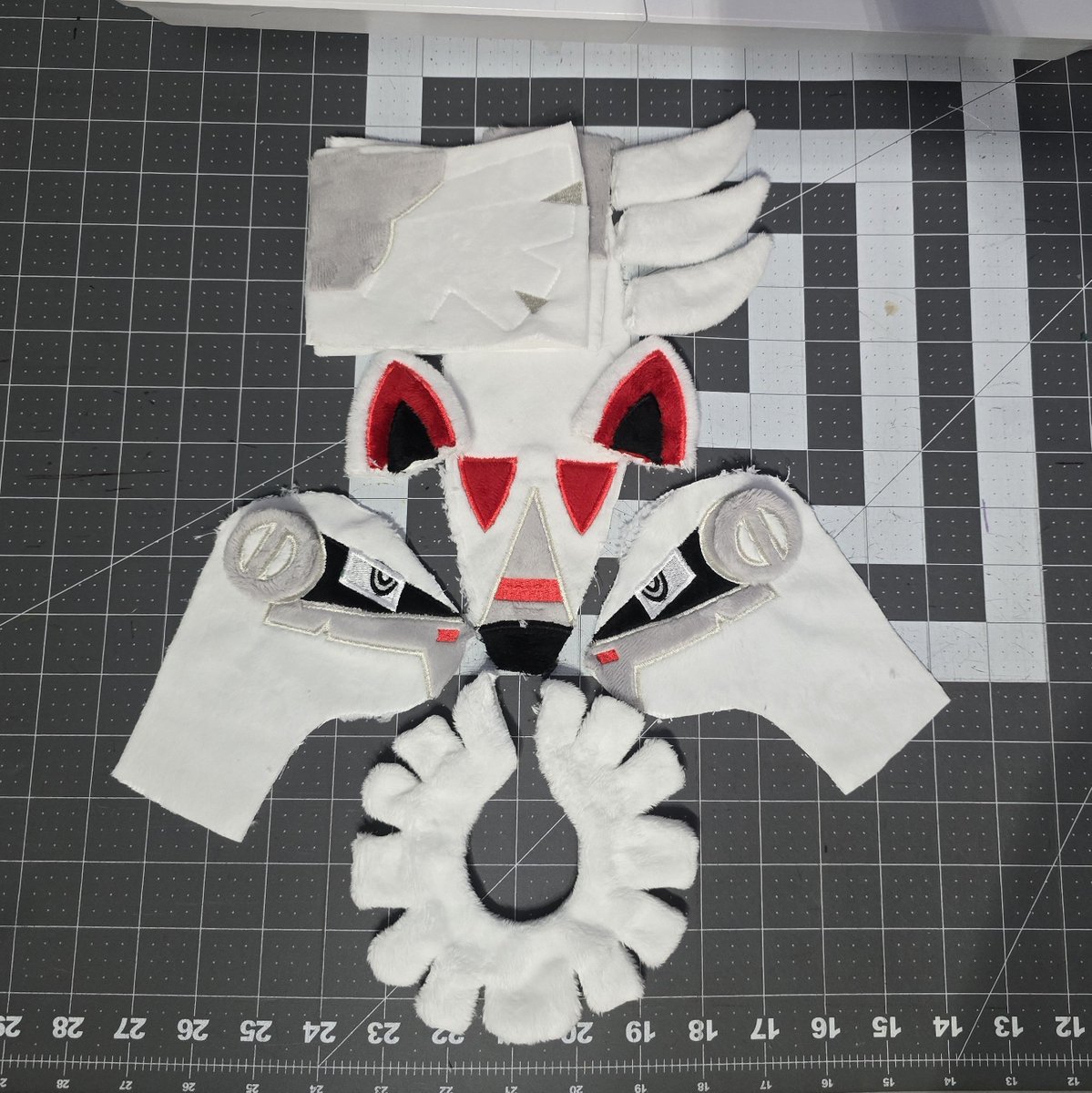 Leighs_Dragons's tweet photo. Embroidery for the next plush!

Can you guess who it is?!

#pokemonplush #plushart #plush #pokemon https://t.co/pHnCQ7iE8u