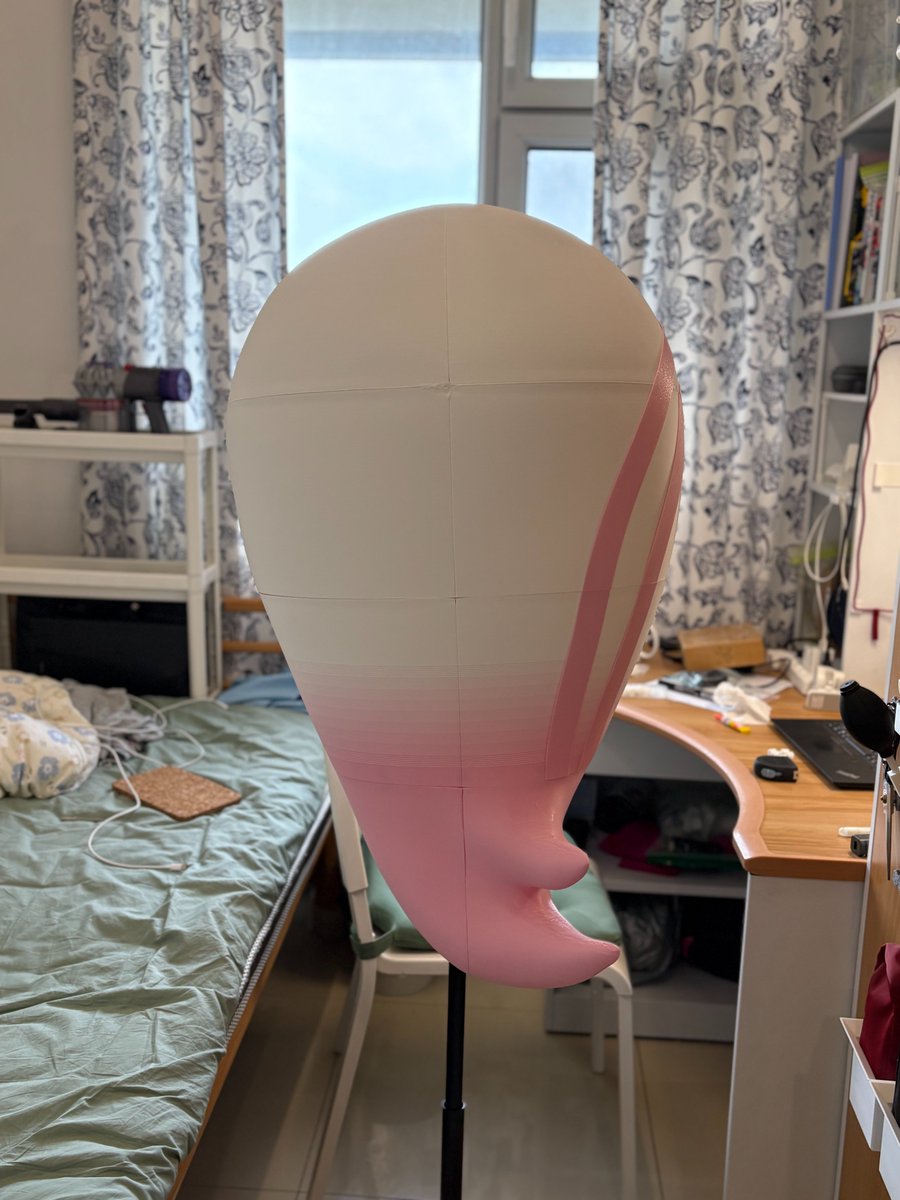 Elfinmask's tweet photo. Main structure of mask finished.
#Hazbinhotel #angeldust https://t.co/qxz8j0rbkJ