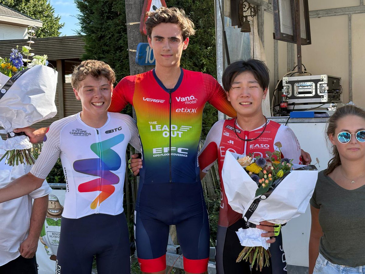 RTA_cycling_jp's tweet photo. 【EQA速報】U17茂木が逃げ切りの3位入賞(7/28)!&amp;クラファン未達の危機=残りあと2日

7月28日のベルギー「コーイゲム(74.7km)」にて茂木陽向が逃げ切りスプリントの末3位。

【クラファン実施中！（7月31日〆切）】
目標額未達の危機のため、何卒ご協力頂ければ幸いです。
https://t.co/atOqAcovmr https://t.co/jbPHrIVPbE