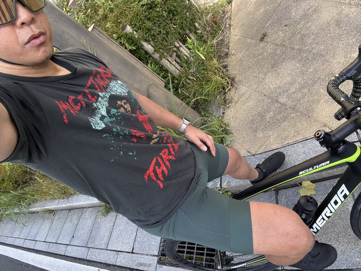 nak6mm's tweet photo. あっちー！汗だく。134号で後ろから抜かれた。 https://t.co/cXUZZmHwNo