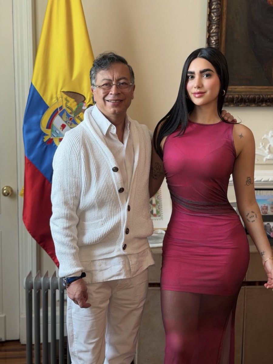 CxRamirezMiguel's tweet photo. Esa señora trabaja con la DEA, con razón a @petrogustavo lo metieron en la lista Clinton, lo sapearon, @MargaritaArval7 @jevelezg https://t.co/rHXGM2VSh9