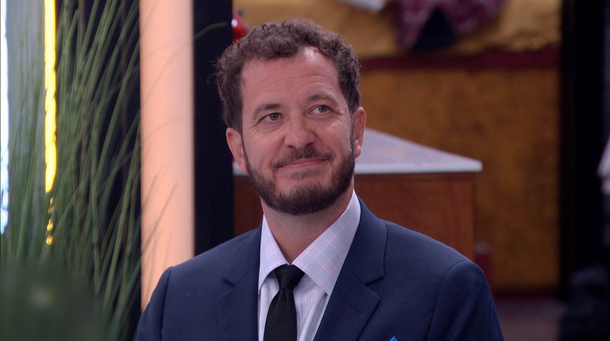 89razorskate20's tweet photo. ⏳WEEK 3, REPOST &amp; LIKE If You’re Team DEVENS! #BB28 https://t.co/8ZnBC3UvtV