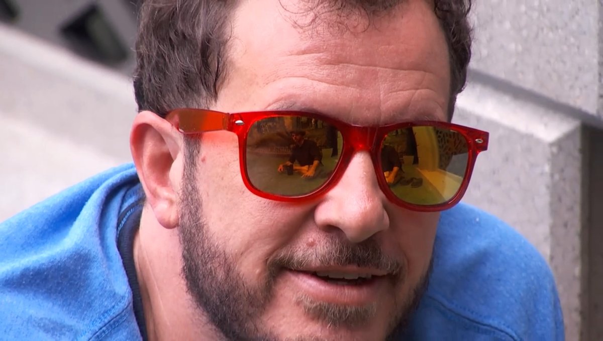 89razorskate20's tweet photo. ⏳WEEK 3, REPOST &amp; LIKE If You’re Team DEVENS! #BB28 https://t.co/8ZnBC3UvtV
