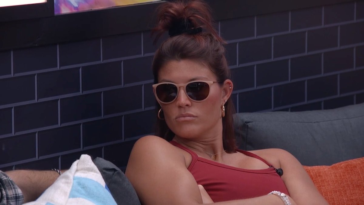 89razorskate20's tweet photo. ⏳WEEK 3, REPOST &amp; LIKE If You’re Team HALEY! #BB28 https://t.co/BsVOJMydPi