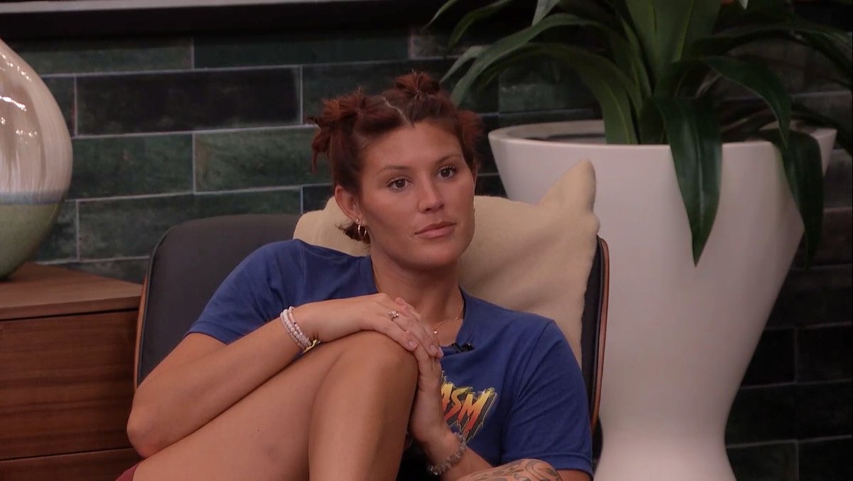 89razorskate20's tweet photo. ⏳WEEK 3, REPOST &amp; LIKE If You’re Team HALEY! #BB28 https://t.co/BsVOJMydPi