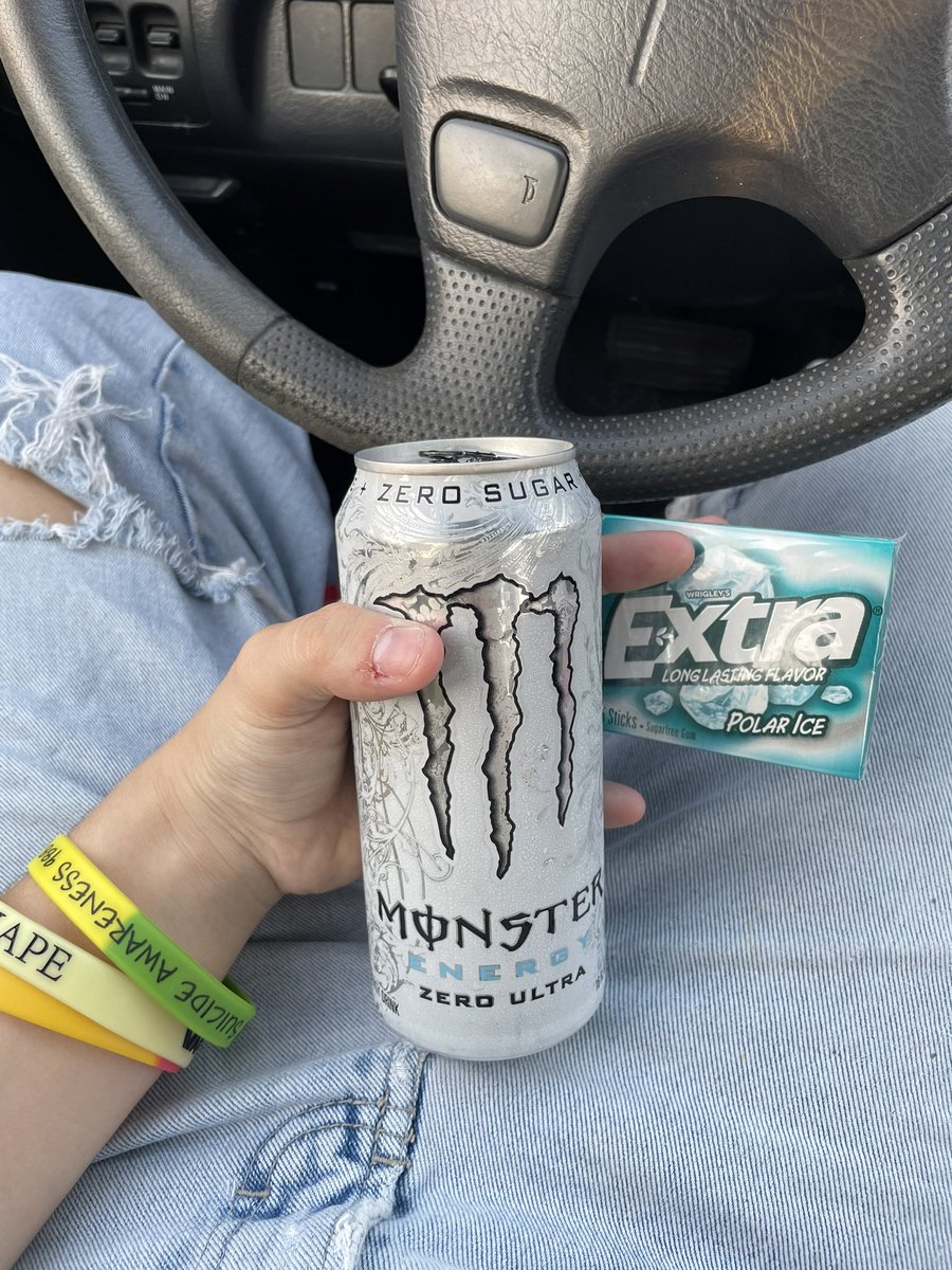 sealmaxxing7's tweet photo. my dinner today 🤍 i flew ⭐️🪽best ana https://t.co/sRT1QtL8oe