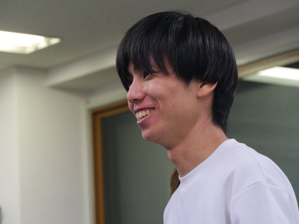 kou19980217's tweet photo. #拝読致します
稽古してます
一つ一つ丁寧に座組の皆様と作り上げています！
本当に温かい座組です！
チケット発売は8月1日から！
面白い作品です！
お時間ありましたら是非！
1枚目は稽古が楽しいので、こんな顔してます。 https://t.co/bGXJa2Yj92