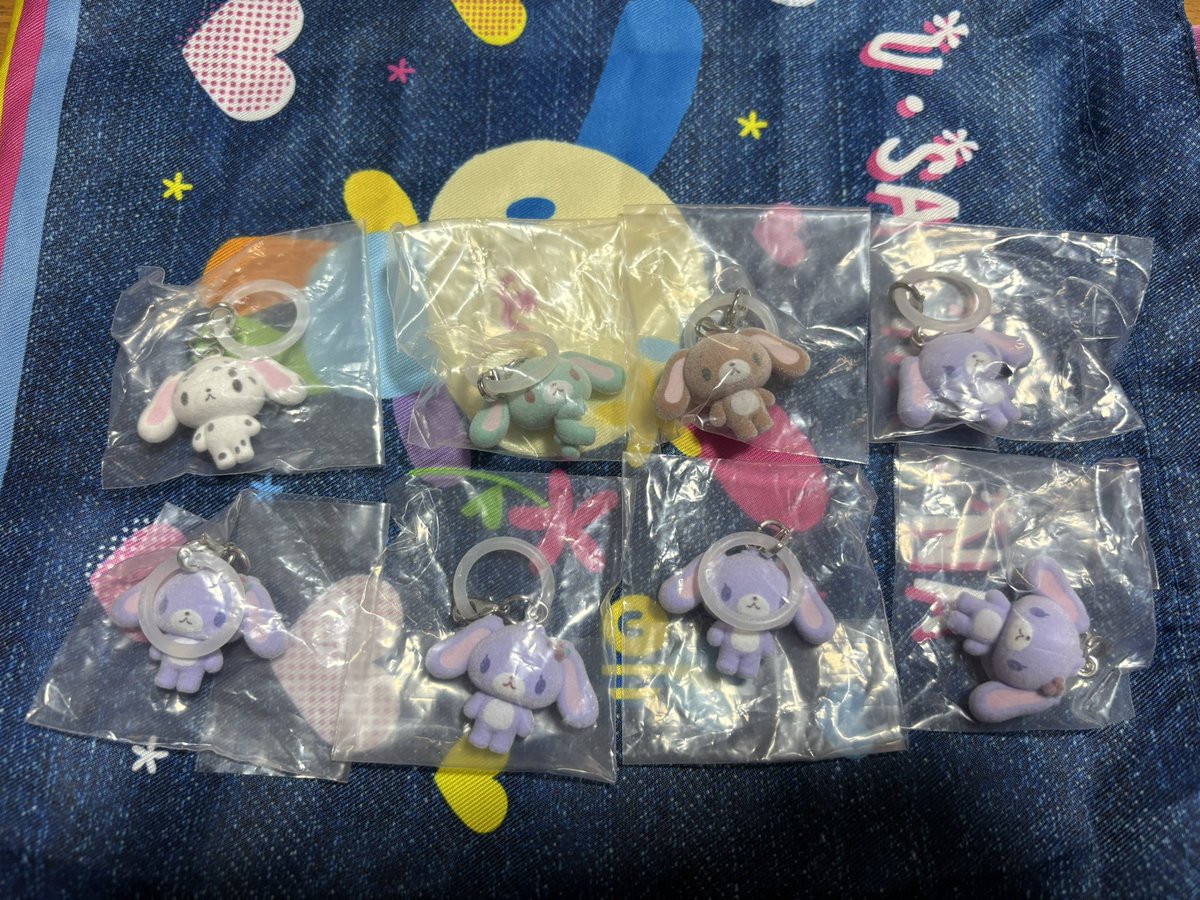 o_R1459's tweet photo. 【交換】めじるしアクセサリー ガチャ

【譲】 シュガバニ 画像1枚目

【求】 画像2枚目〇した物(けろけろ ノンタン ちいかわ ウサハナ キティ等)

ブルーベリーうさを含むお取引優先
郵送希望です
お心当たりのある方はdmまたはリプライまでお願い致します https://t.co/6cIRHd1rI5