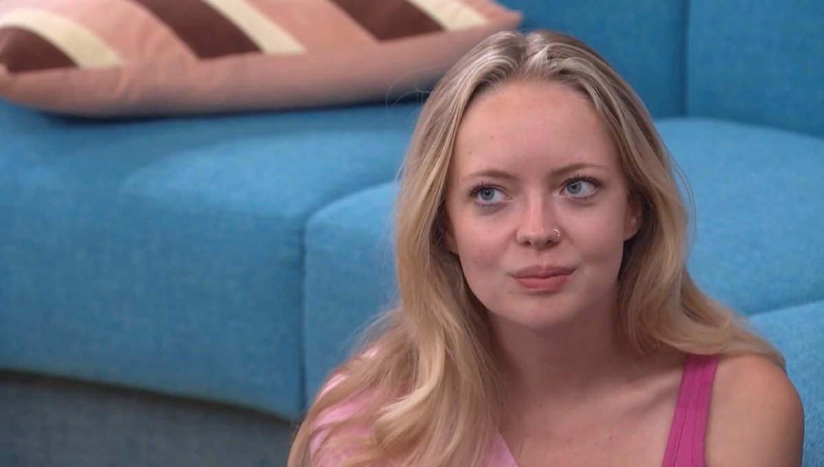 89razorskate20's tweet photo. ⏳WEEK 3, REPOST &amp; LIKE If You’re Team MELODY! #BB28 https://t.co/Pgwlk3Y7l5