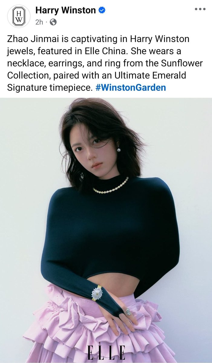 maixiang02's tweet photo. #ZhaoJinmai is captivating in Harry Winston jewels, featured in Elle China. #赵今麦 wears a necklace, earrings, &amp; ring from the Sunflower Collection, paired with an Ultimate Emerald Signature timepiece.

@HarryWinston 
🌾FB https://t.co/Jjx92OPzrL
🌾IG https://t.co/jf1bqrSr7c https://t.co/kGXpqrh3wF