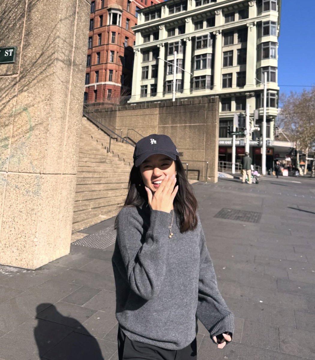allforbelleM_'s tweet photo. POV: Morning walk with my sunshine 🥰 https://t.co/MVv7ojPcYm