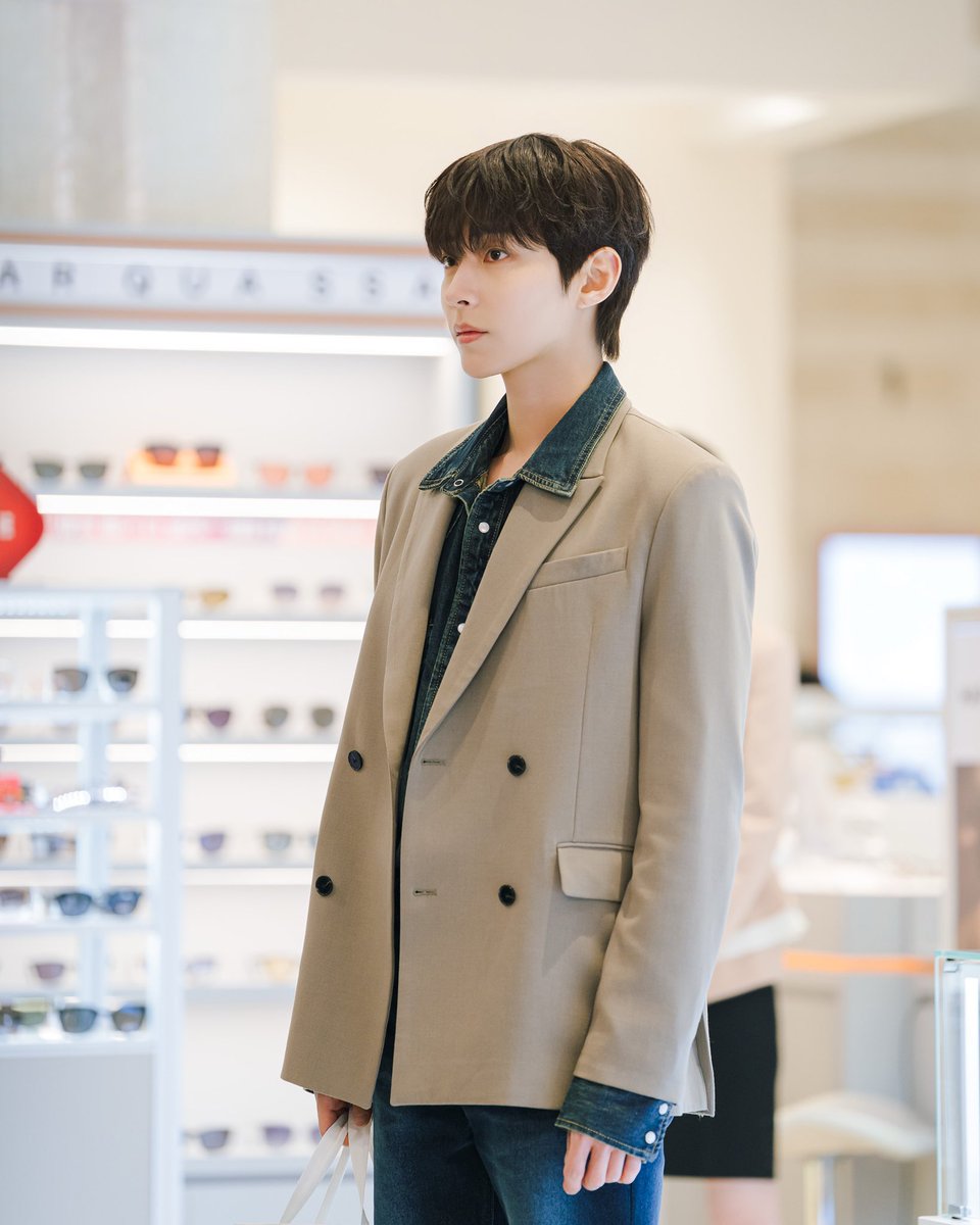 teamhwanginyoup's tweet photo. #UmSonhoAteVoce #DreamToYou #그대에게드림 #HwangInYoup #황인업 https://t.co/ky803QvYWJ