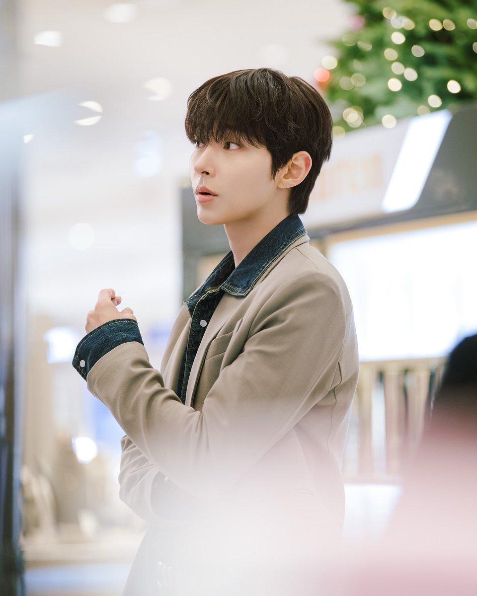teamhwanginyoup's tweet photo. #UmSonhoAteVoce #DreamToYou #그대에게드림 #HwangInYoup #황인업 https://t.co/XxYpCZPdIs