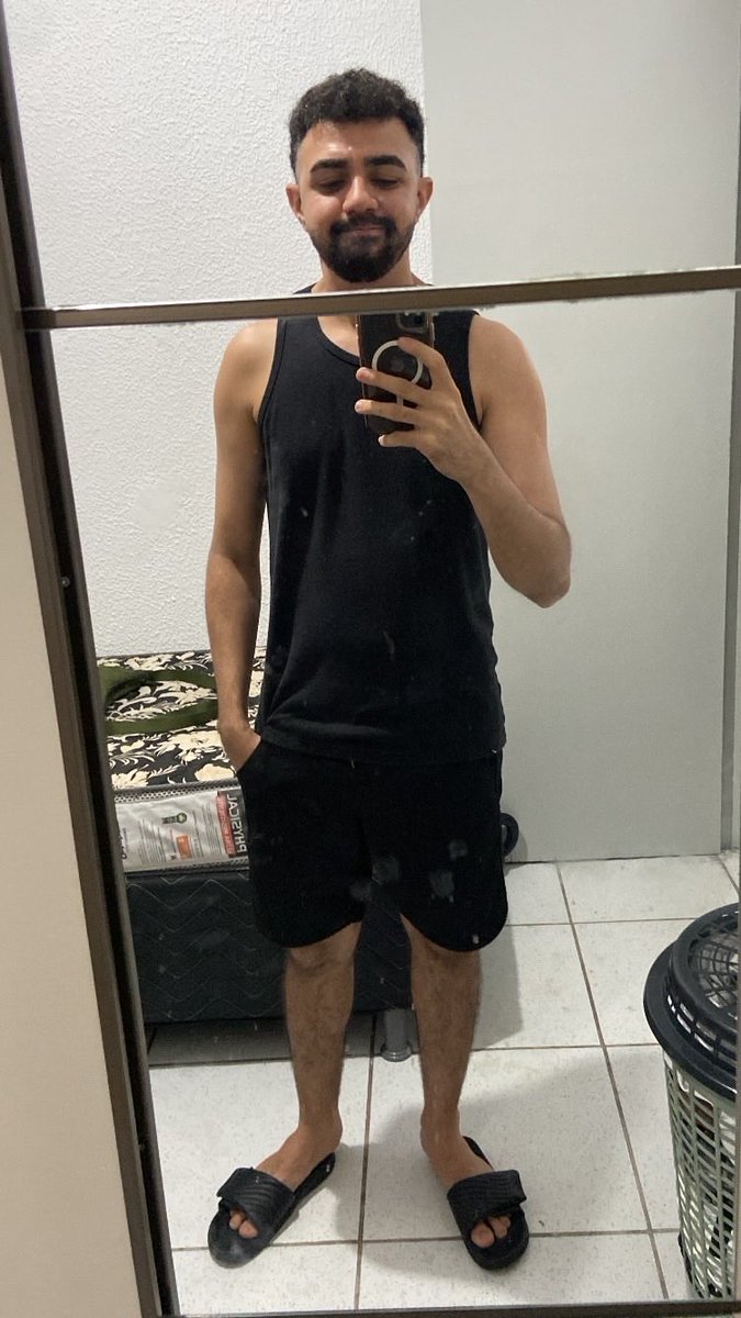 kevenholy's tweet photo. E aí?! https://t.co/8DDl7bF9xo