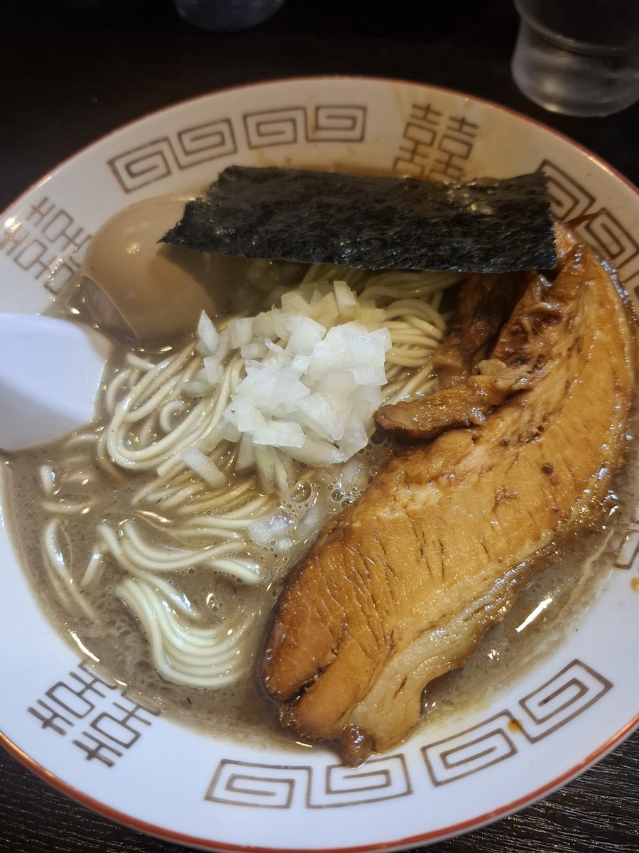 triumph_tami's tweet photo. 中華ソバ伊吹　豚骨魚介　やまぶき味玉和え玉

めちゃくちゃ( ﾟДﾟ)ｳﾏｰ‼️
節の香り良く煮干の旨味最高😃⤴️⤴️
濃厚でウマウマ
和え玉でつけ麺風も最高でした‼️
今日も食べれて超幸せですm(__)m https://t.co/faSfbNDgQ7