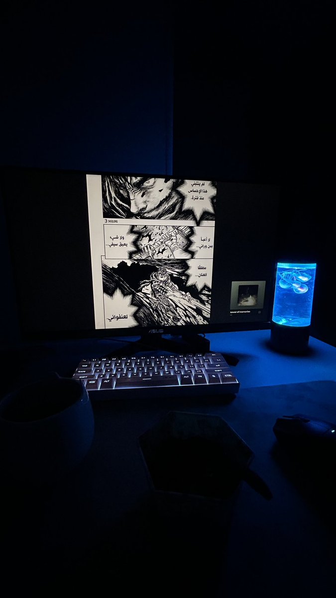 2svil's tweet photo. قاعده اكل اساي واشرب قهوتي واقرا مانجا بيرسيرك واسمع اغنيتي المفضلة on repeat 
ااااخ ياحلو الحياة https://t.co/JJp1eKKI7p