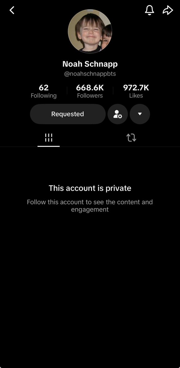 vampirefoah's tweet photo. Noah slowly coming back to tiktok can only mean one thing to me: the hl is near.
and you ask me, why?

Well… he did come out to us on tiktok sooo… im guessing we could get important announcements like these from there as well, what do we think? (in case he comes back on main) https://t.co/ylZzNeYhcY