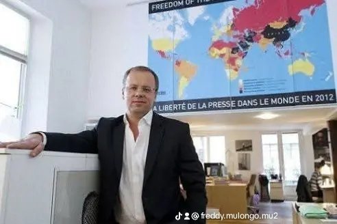 MukenaEngage's tweet photo. HOMMAGE À CHRISTOPHE DELOIRE, ANCIEN SECRÉTAIRE GÉNÉRAL DE REPORTERS SANS FRONTIÈRES (RSF) ! https://t.co/Mf7qhOe9YU https://t.co/krCQ4dtFf4