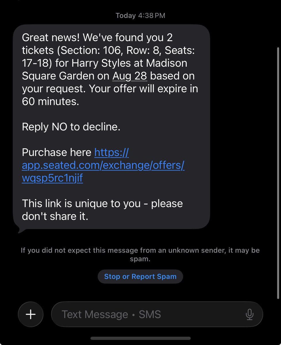 LN4_bry's tweet photo. @handwrittentixs i just got the text!!! @handwrittentixs anyone need lowerbowl for august 28!! https://t.co/nncRC9EWwZ