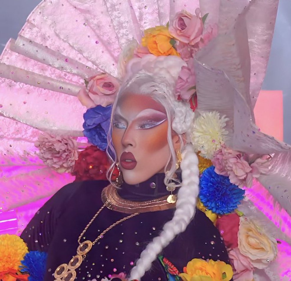 aaronjandette_'s tweet photo. Para nada me molestaría que Lupita Kush ganara SOLO LAS MÁS 2, ha entregado un hermoso maquillaje, vestuarios y shows 💞 https://t.co/u9MdWiBhrm