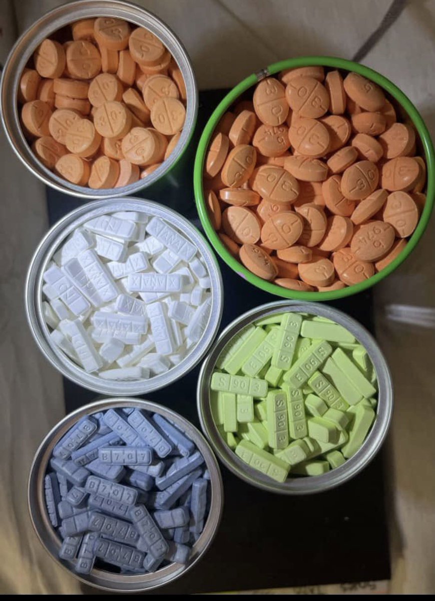cherrycoree's tweet photo. Tap in📲
#xans
#Xanax
#pills https://t.co/WJz348WN5D