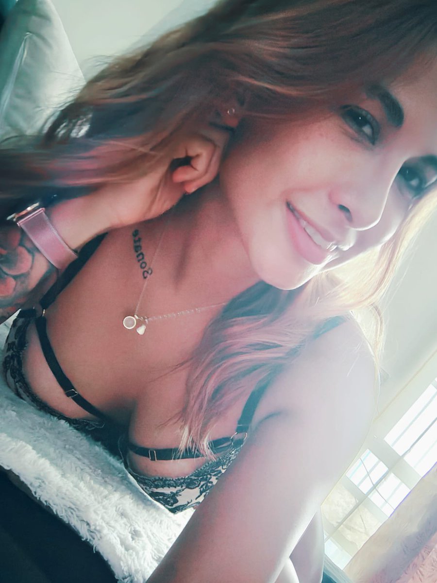 Caroline_CM_'s tweet photo. Hola bomboncitos. https://t.co/MLqRSWDEpm