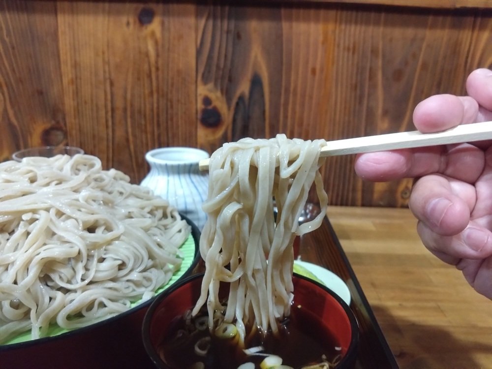 tabesugi2024's tweet photo. もりそば大盛

グンマーに行った時にたまに行くお店、太めの蕎麦がお気に入り。

ちょっと前までは普通に大盛が食べられたけど次からは普通盛りにしよう 😅

厚田屋 https://t.co/maiYjUyHRj