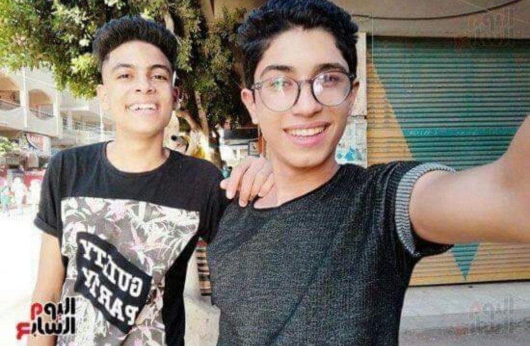 NhalfawzyF's tweet photo. الحياة ليست بالضرورة أن تكون دائما 
        كما نأمل أو نحب
لكن الرضا الذي فينا يجعلنا نتأقلم بكل ما فيها 
         ونتقبلها بمختلف معانيها ..
لا تنتظر أن تكتمل حياتك لتكون سعيدا 
تعلم أن ترى النعم من حولك. فالأمتنان لا يغير الواقع..
لكنه يغير الطريقة التي نعيش بها هذا الواقع https://t.co/ropKJn87e4