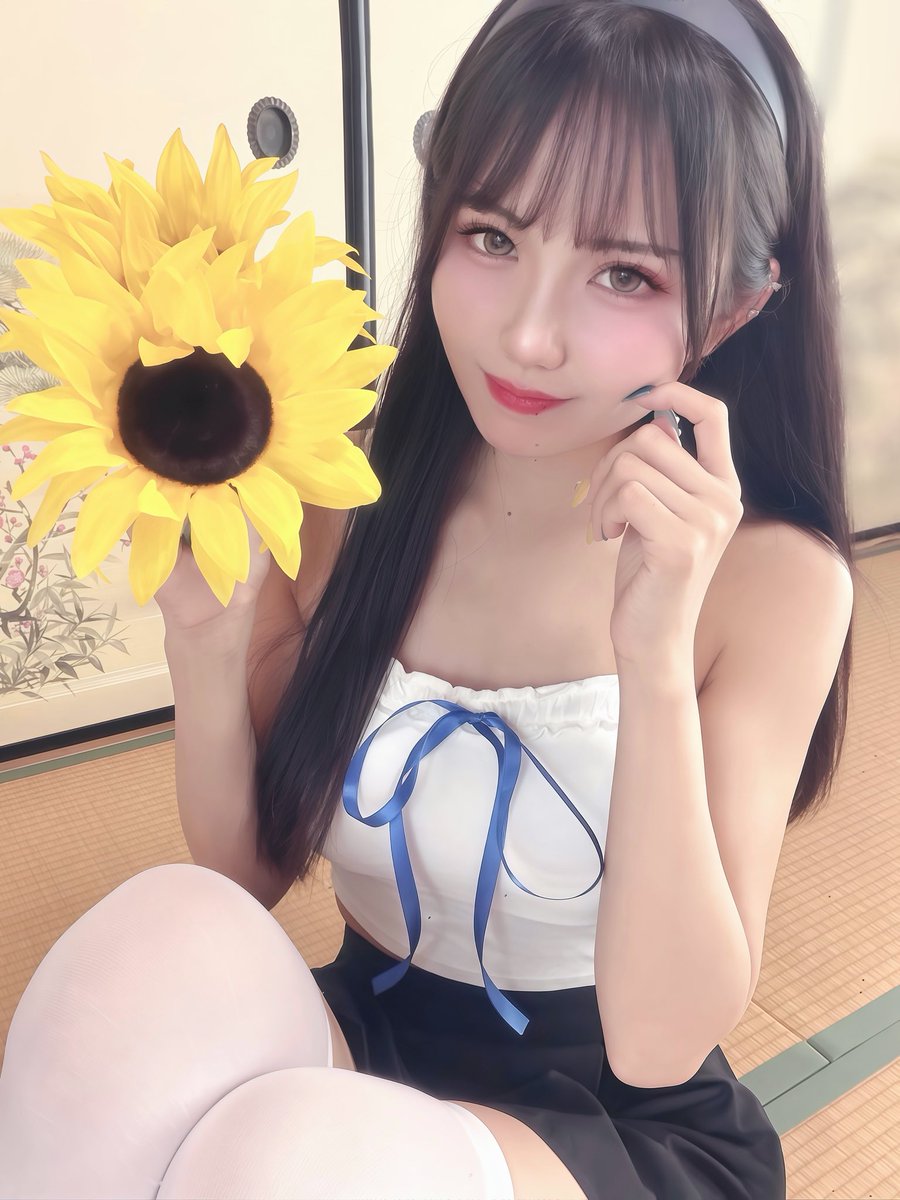 Roa_Ezaki's tweet photo. おはち♡

わたし好みなギャルゲーヒロインの格好しました🌻

 #いいなと思ったらRPといいねほしいな https://t.co/AR0w4uXuC5