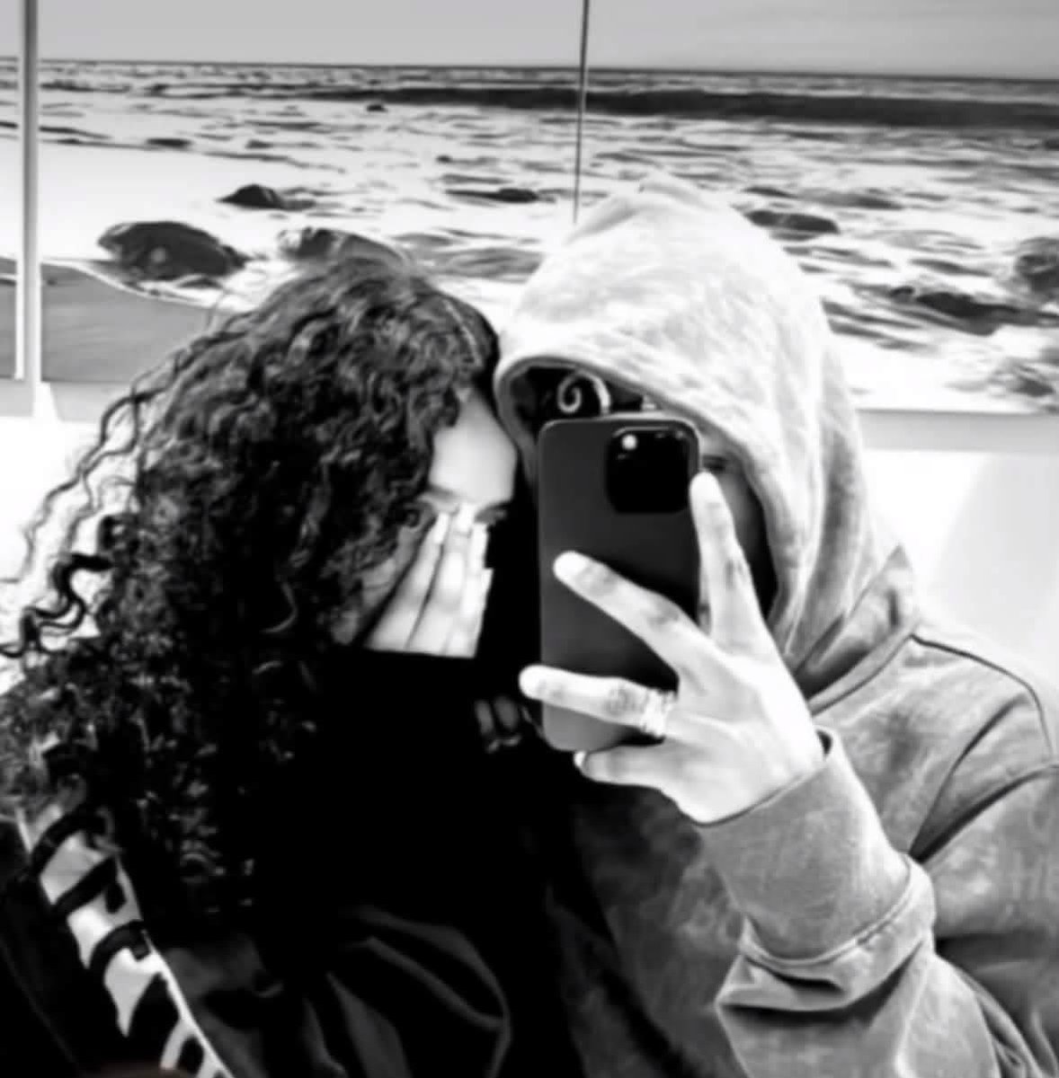 iamlegacy23's tweet photo. Here’s Aysia Collins, the model, streamer and #d4vd tour stylist —who was reportedly at the center of the tension between D4vd and #CelesteRivas just one day before Celeste’s death. D4vd has since been accused in connection with her murder.

According to court records, #CelesteRivasHernandez became furious after learning Aysia had been at D4vd’s Hollywood Hills home. The messages allegedly include statements like, “She was in my damn seat,” followed by, “I swear to God, I’ll kill you.”

Aysia in the video (below) said she confronted D4vd about Celeste’s age, claimed he lied and manipulated her and now describes him as a psychopath who betrayed everyone. She also says she’s speaking out because she wants justice for Celeste. 

I believe she will be a witness in the upcoming trial along with Neo the Asian. 

Save this tweet! 

#JusticeForCelesteRivasHernandez