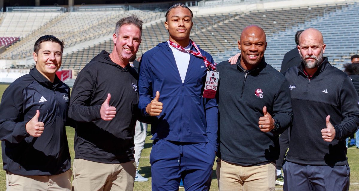 LandynRosow's tweet photo. Texas A&amp;M has been trending for 2028 Five-Star QB Donald Tabron for some time now…

We discuss the latest and INSIDER INTEL on a new PREDICTION🚨

READ-> https://t.co/0pkZ12rkuB https://t.co/w5bvOY6XAj