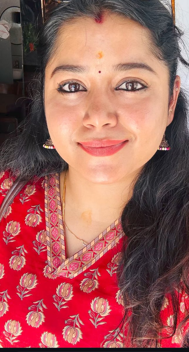 keerthi_ba44516's tweet photo. Chlm kannalay mood ethura lips sappi uriyanum udambu semmya vachi eruka molai nipple sappi 🍼 kudichutey taste panna assai eruku https://t.co/glOfp1dx9v