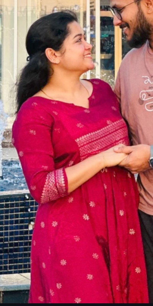 keerthi_ba44516's tweet photo. Enga kadika aasai eruku https://t.co/uYgavYiKFa