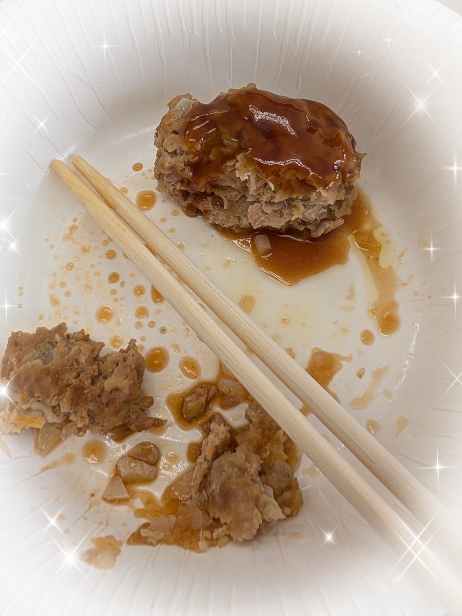 imp_sprt's tweet photo. 【7/28(火) 2コマ目 クッキングプログラム🍴】

毎月恒例のクッキングプログラム🍴
今回はハンバーグ作りに挑戦いたしました！！
馴染みのあるレシピだと思っていましたが、意外と苦戦😱💦
時間もオーバーしてしまい大変でしたが、出来上がったハンバーグは絶品😆でした✨️

#就労移行支援B型 https://t.co/2s45VWpDuB