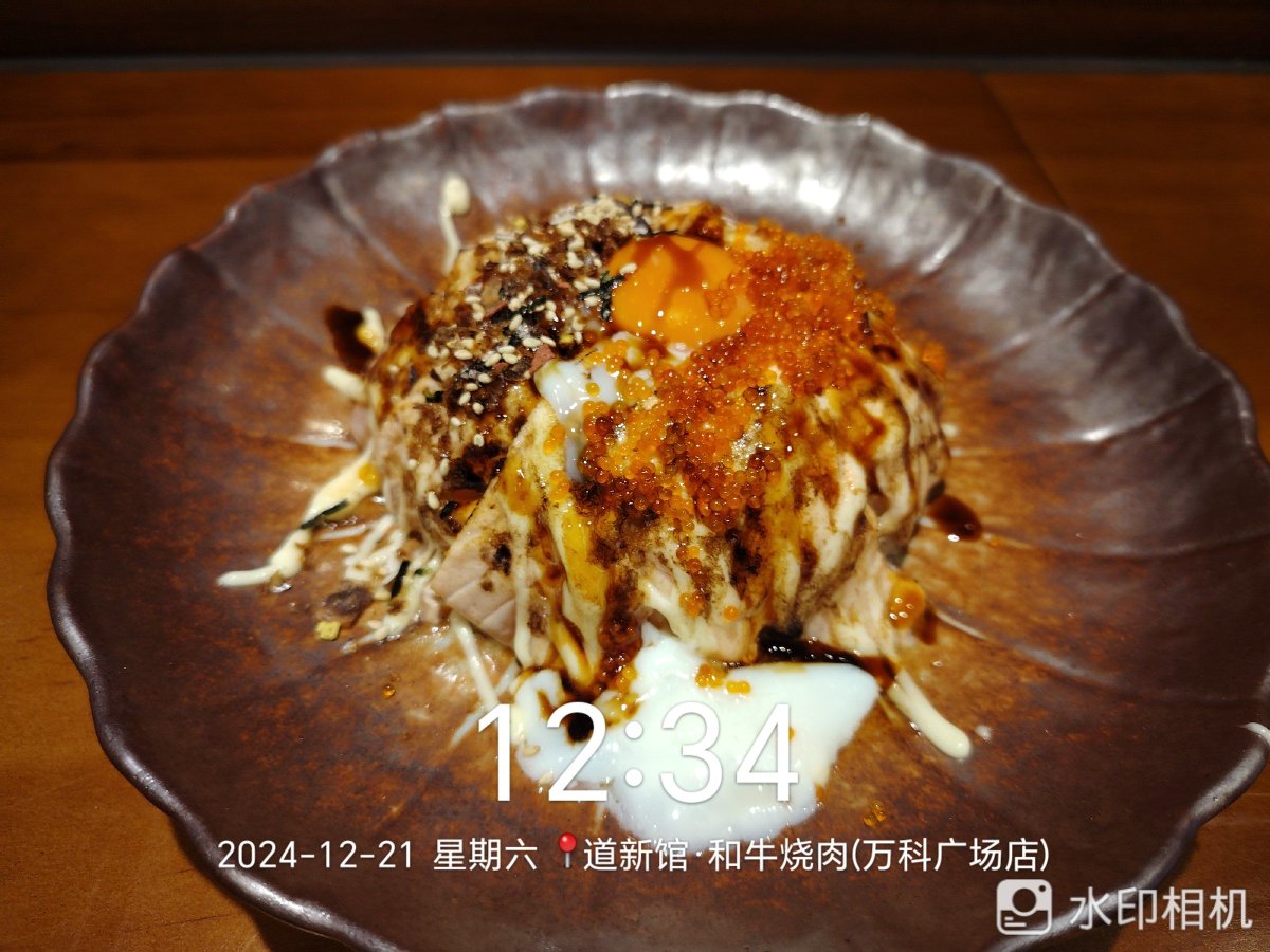 elko30d's tweet photo. 今天的治愈时刻是亲手烤的曲奇！刚出炉的黄油香裹着奶香味，外酥里软，咬一口全是满足感 果然动手做烘焙的快乐，是外卖甜点替代不了的～， https://t.co/PwWBr7hlvj