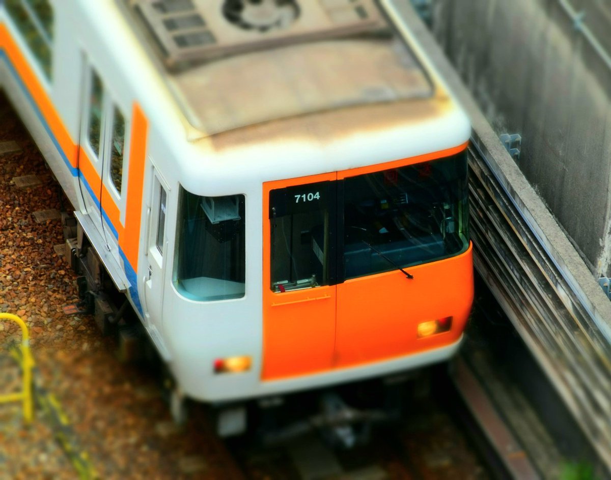 tnkr888's tweet photo. 今回の有料撮影会は都合がつかないので諦めるわ。新駅建設前の場内もういっぺん見たかったけど。
去年の今頃は近鉄車両は毎日入場してて毎日が無料撮影会やったし、33番線以降に車両入られへんから去年の撮影会のような並びは見られられないと自分に言い聞かせ（） https://t.co/HRUxuUB5PX