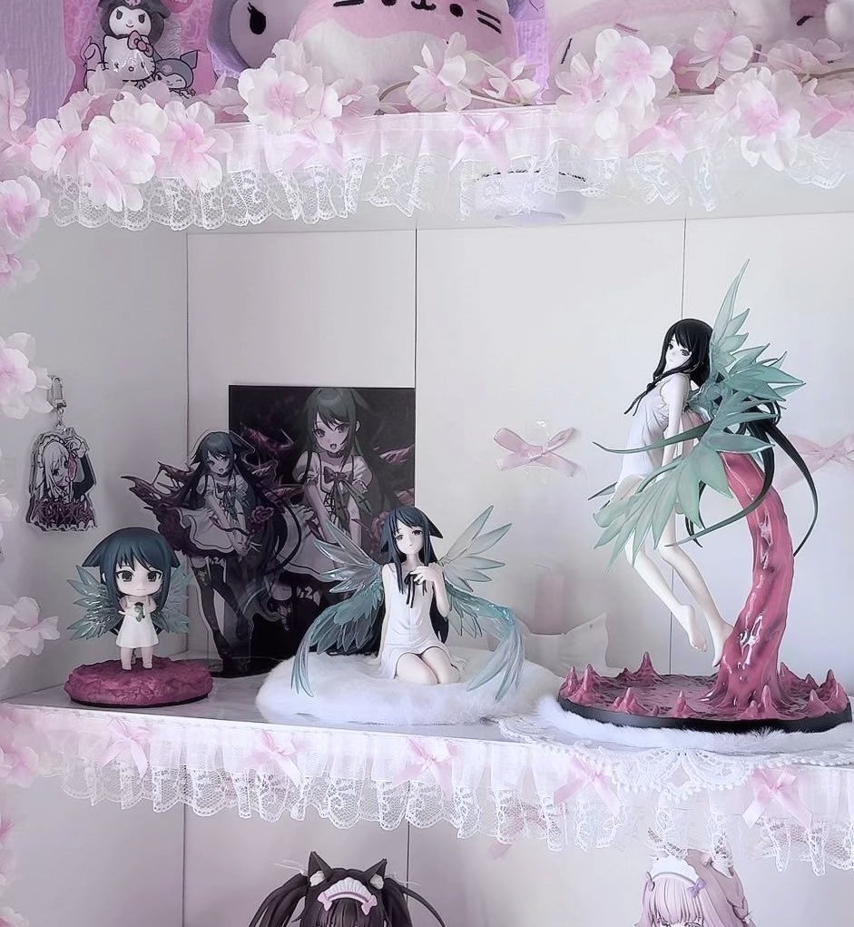 meizhyyy's tweet photo. Saya no Uta shelf 🥩💗
#sayanouta #thesongofsaya #saya #figurecollection https://t.co/nvMhotwzLL